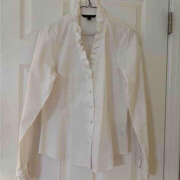 Brooks Brothers women's non-iron stretch ruffle blouse size 10 - Picture 1 of 7